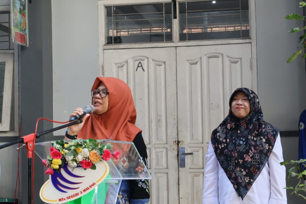 Katim Kesiswaan Kanwil Kemenag Jatim Pimpin Apel MATAMUDA 2026, Siap Cetak Generasi Unggul Tanpa Rokok dan Bullying