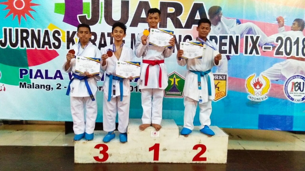 Bersaing Dengan Ribuan Peserta, Siswa MTsN 3 Malang Raih 2 Medali
