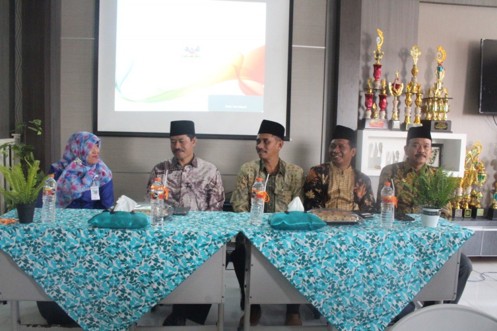 Rapat Koordinasi dan Desiminasi Bimtek Program SKS MTs Jawa Timur