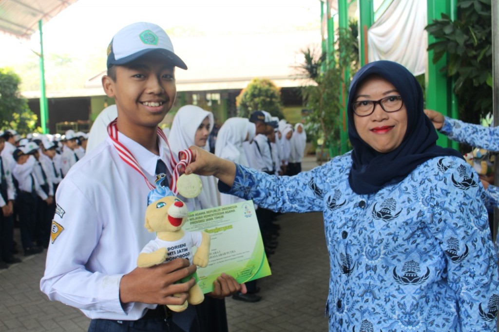 Kabupaten Malang Raih Juara Umum, MTsN 3 Malang Sumbang Medali Emas dan Perunggu