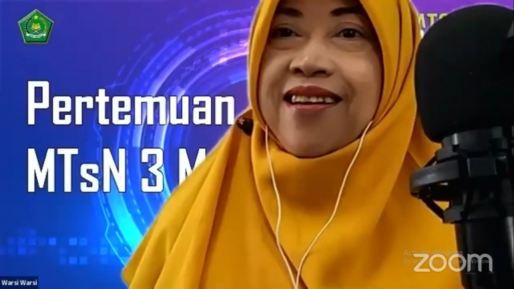 Sukses PPDB Online, MTsN 3 Malang Sosialisasi Peserta Didik Baru Melalui Zoom Metting dan Streaming Youtube
