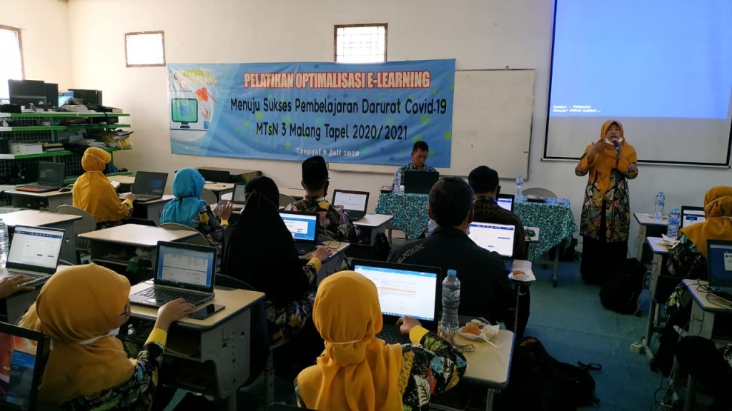 Penguatan Kompetensi SDM Menuju Madrasah Digital Era 4.0
