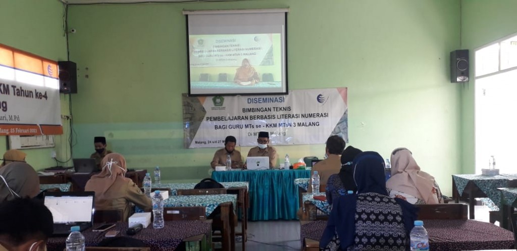 Diseminasi Bimbingan Teknis Pembelajaran Berbasis Literasi dan Numerasi