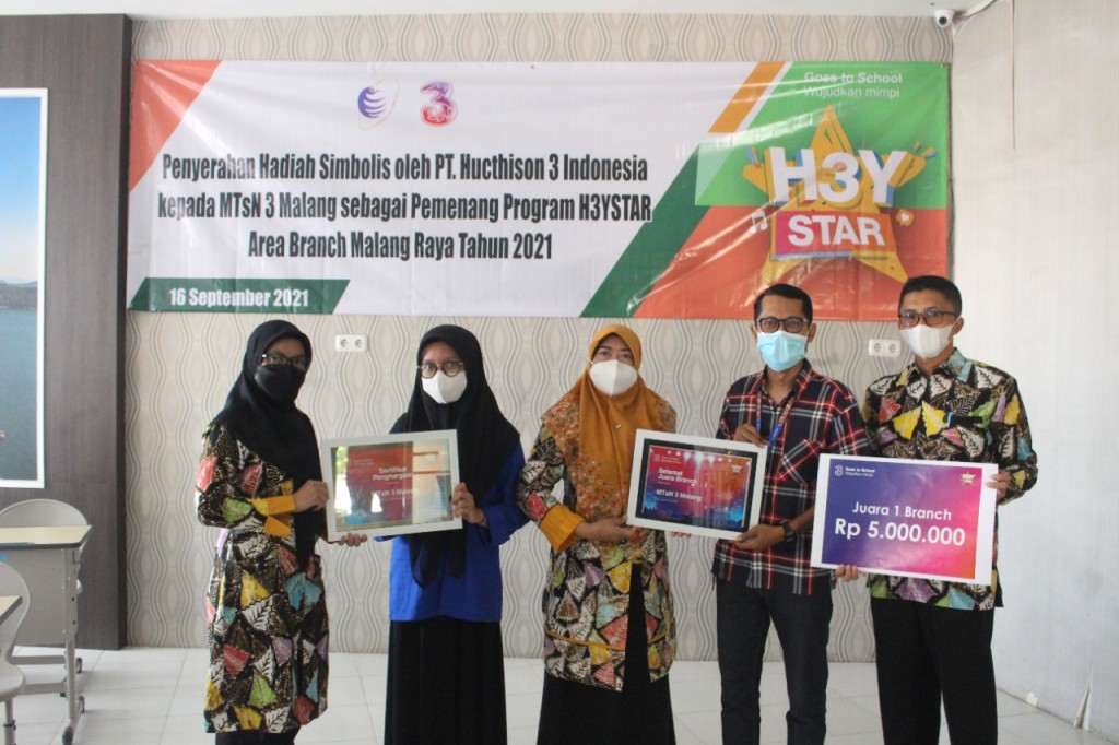 MTsN 3 Malang Madrasah Favorit Malang Raya Versi Voting H3YSTAR