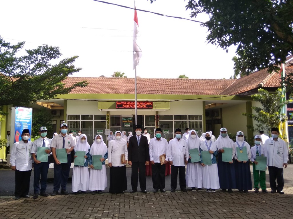 Prestasi Awal Tahun Kamad, Guru, dan Siswa