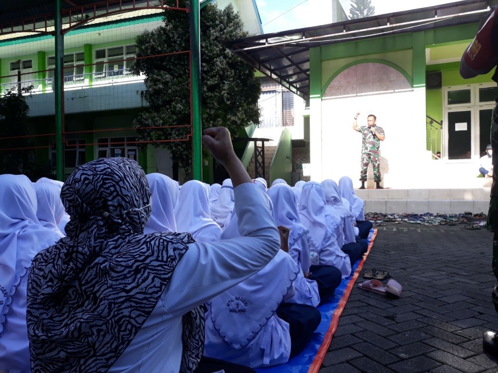 Penguatan Karakter Religius dan Bela Negara Oleh Danramil 0818/27 Lawang