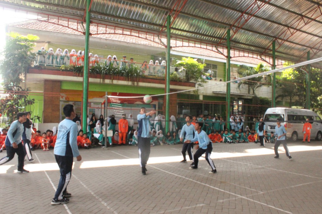 SERUNYA CLASS MEETING 2022 DI MTSN 3 MALANG