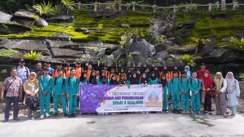 Outing Class Agen Perubahan, Roots MTsN 3 Malang