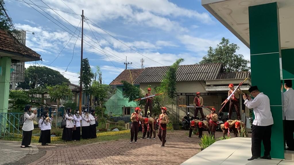 Koreografi DKG Pramuka, Sambut Rombongan Studi Tiru MTsN 1 Mojokerto dan MTsN 2 Mojokerto
