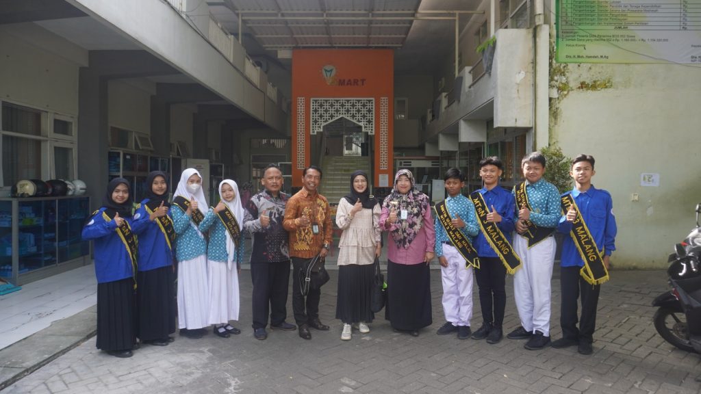 Kunjungan Pendamping Proses Produk Halal (P3H) Kantin MTsN 3 Malang