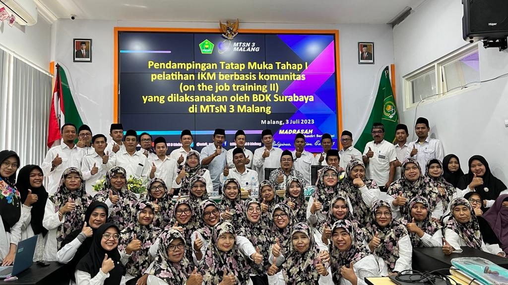 Pendampingan Tatap Muka Tahap I, Pelatihan IKM Berberbasis Komunitas (On the job training II) Yang dilaksanakan oleh BDK Surabaya Di MTsN 3 Malang