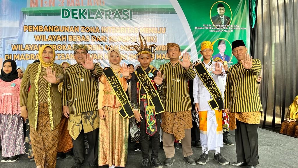 Launching Aplikasi My Dispo, Direktur KSKK Kemenag RI Apresiasi Terobosan MTsN 3 Malang