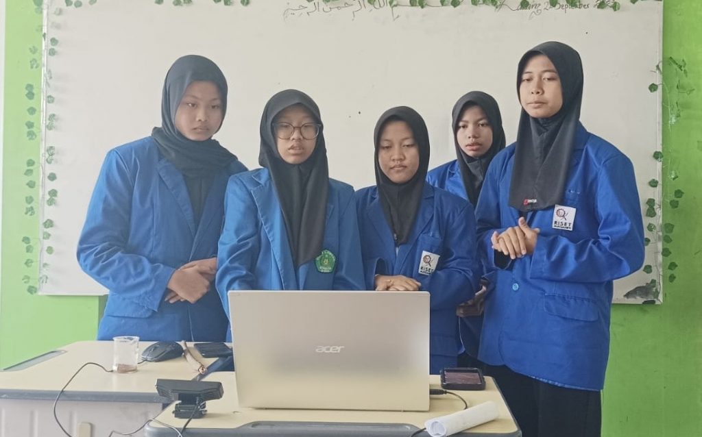 Raih Medali Perunggu Ajang Internasional, Delegasi MTsN 3 Malang Sukses Bersanding Dengan Pelajar SMA dan Pelajar Korea Selatan