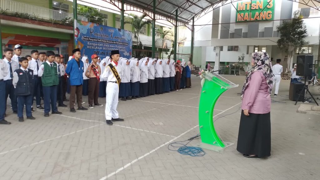 MTsN 3 Malang Gelar LDK OSIS Gabungan Tahun 2023