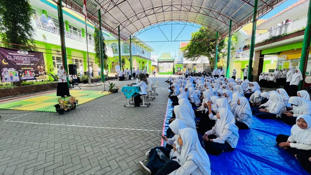 OSIM-MPK MTsN 3 Malang Gelar Classmeeting Beragam Lomba Kaya Makna Semester Ganjil Tahun Ajaran 2023-2024