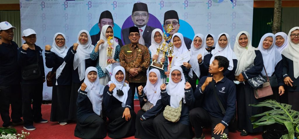 Juara 1 Madrasah Sehat dan Bersih, Kepala MTsN 3 Malang Berharap Prestasi Peserta Didik Meningkat