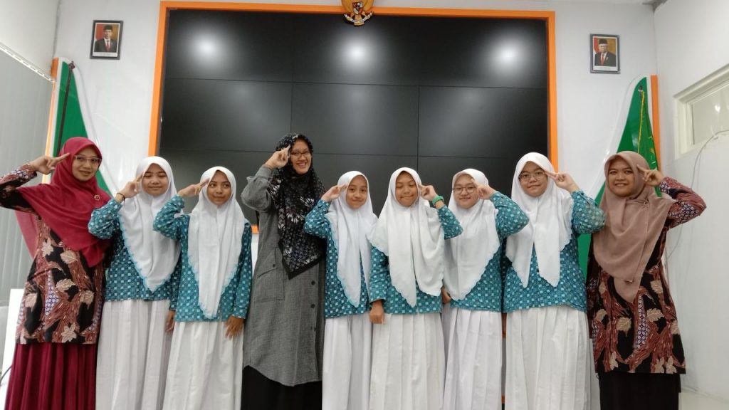 MTsN 3 Malang Juara 2 di Even Kresna Nanoedu 2024‎