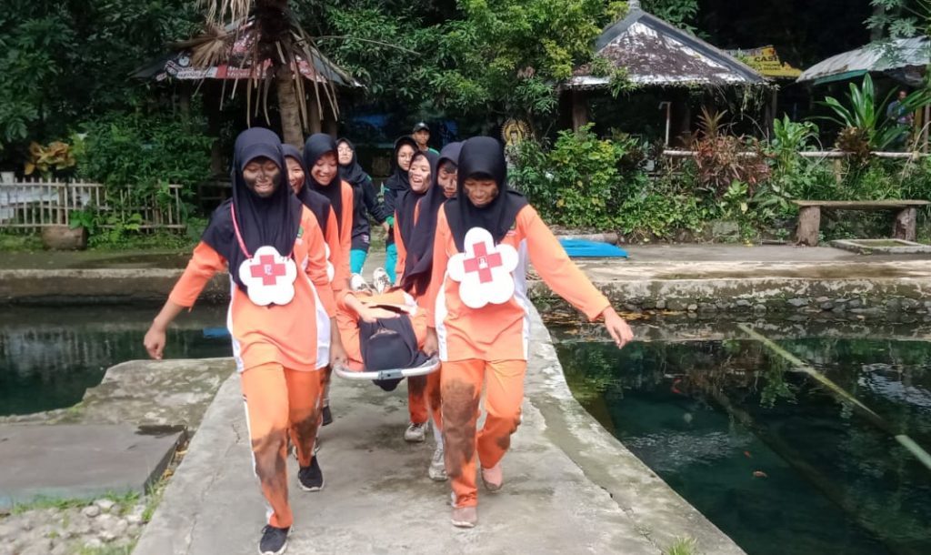 Salam Kemanusiaan!! Orientasi PMR Madya