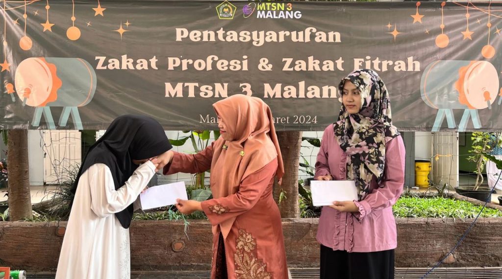 Pentasyarufan Zakat Profesi dan Zakat Fitrah ASN MTsN 3 Malang