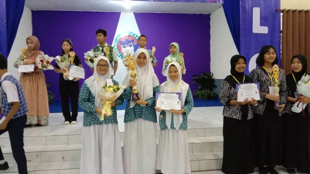 Keren! MTsN 3 Malang Sabet Juara 2 di Ajang SEC SMANSA Blitar