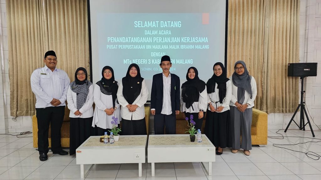MTsN 3 Malang Melakukan Penandatangan Perjanjian Kerja Sama ( PKS) dengan Pusat Perpustakaan UIN Malang Dalam Rangka Mendukung Program SSK ( sekolah siaga kependudukan )