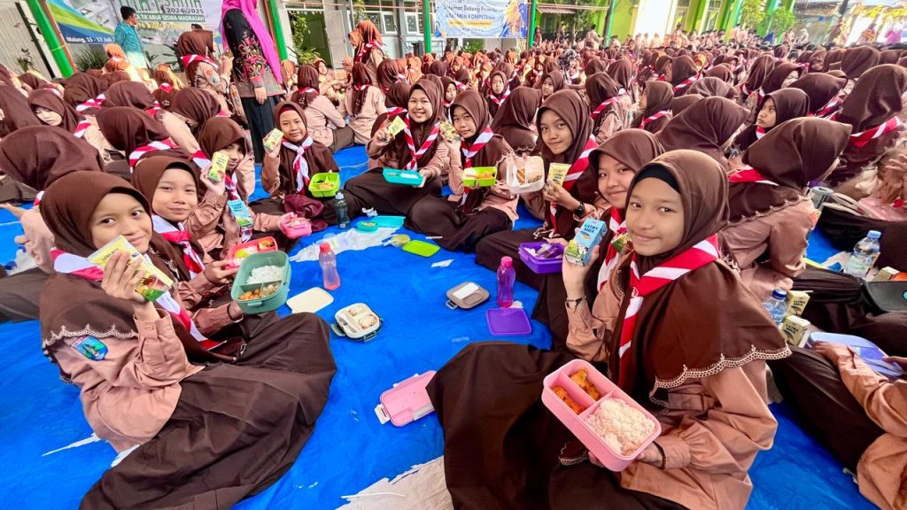 Sarapan Bergizi Bersama; Langkah Penting Menuju Generasi Emas 2045
