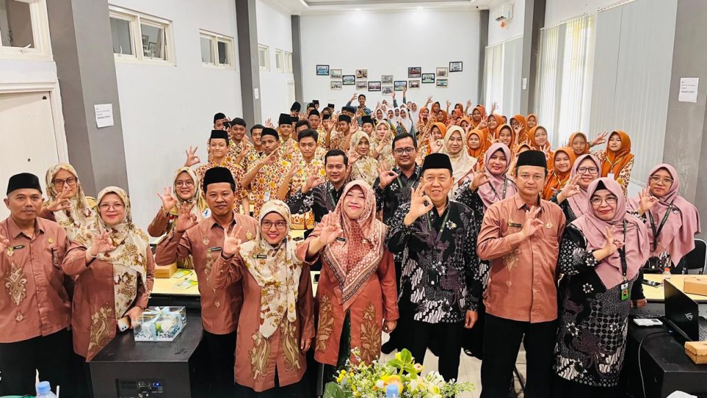 Menyambut Kunjungan Studi Tiru MTsN 3 Sidoarjo