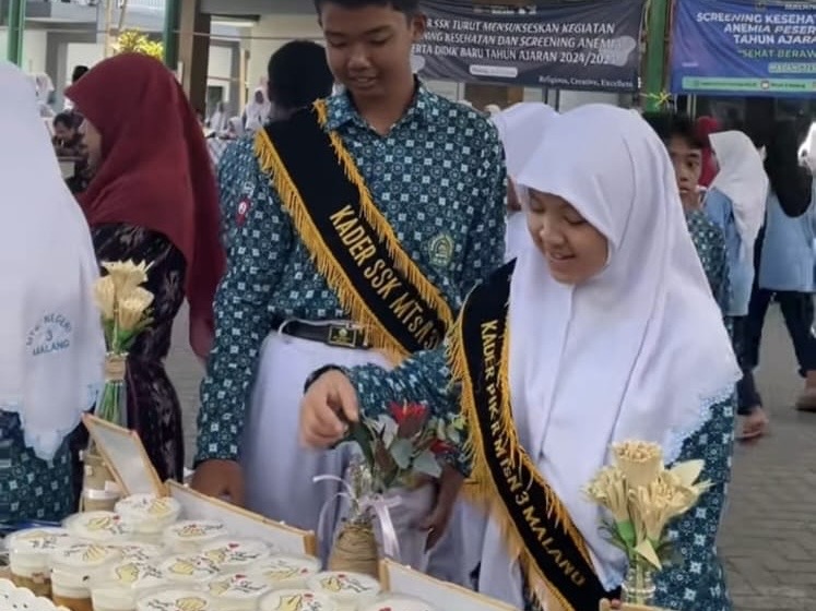 Pengimbasan Kader SSK MTsN 3 Malang Mengenalkan Jajanan Tradisional sebagai Alternatif Sehat untuk Pangan Jajanan Anak Sekolah (PJAS)