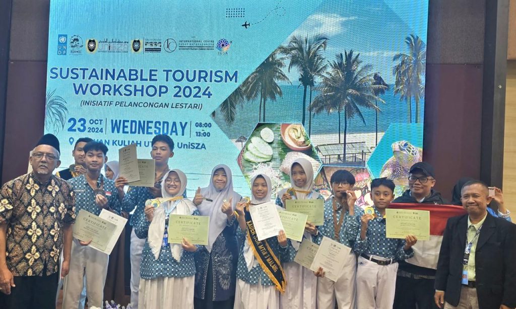 MTsN 3 Malang Raih Juara Umum SOUTH EAST ASIA OLYMPIAD di Malaysia