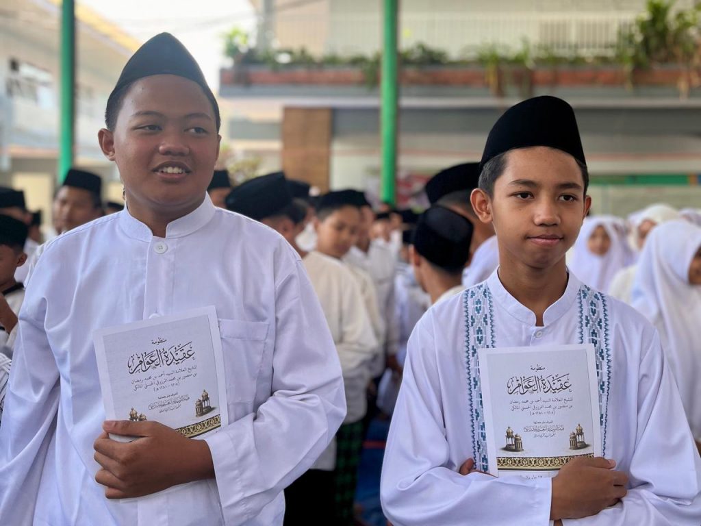Ulasan Apik Mengawali Bedah Kitab Aqidatul Awam