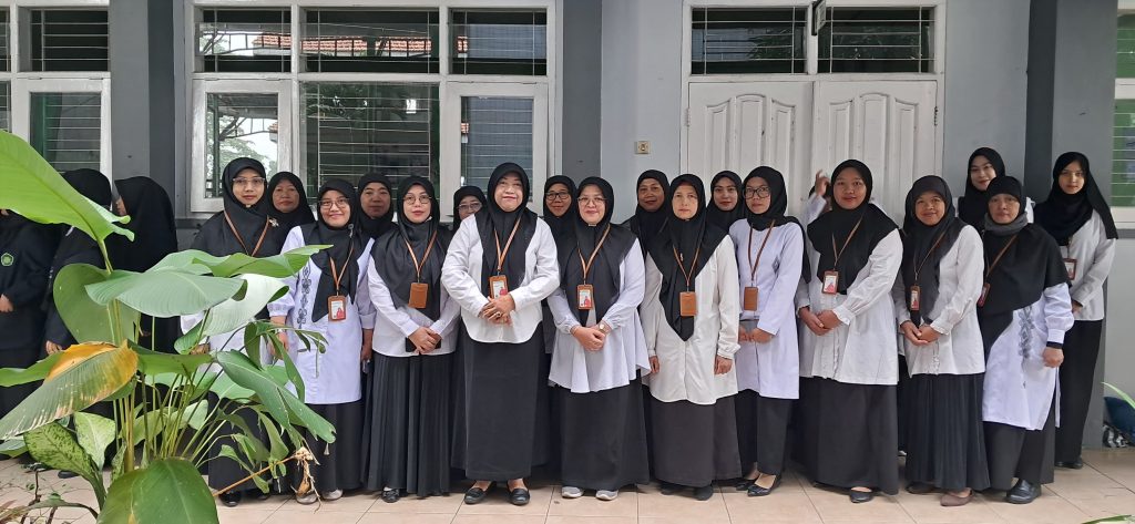 Dukung SE Sekjen Kemenag RI No 1 Tahun 2025, Stakeholder Madrasah Menyanyikan Indonesia Raya