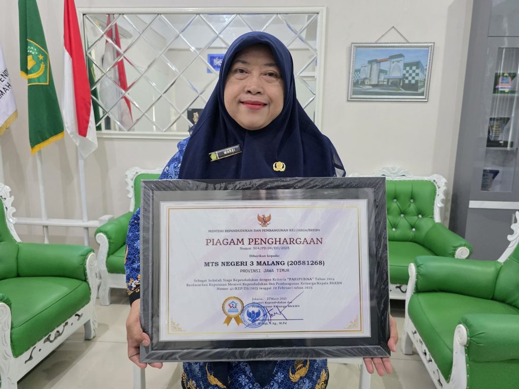 MTsN 3 Malang Raih Penghargaan “Paripurna” sebagai Sekolah Siaga Kependudukan dari Menteri Kependudukan dan Pembangunan Keluarga/BKKBN
