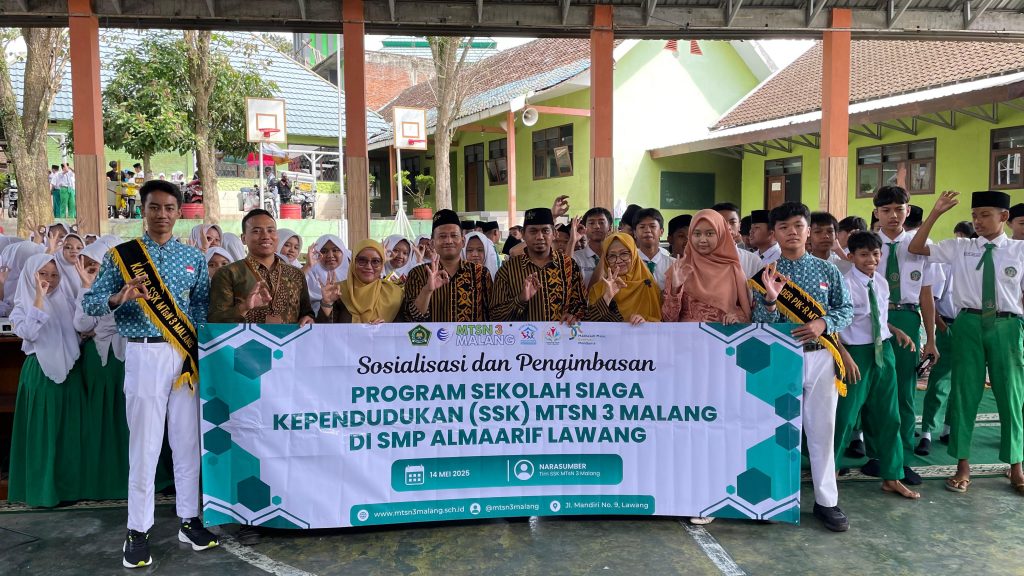 MTsN 3 Malang Gelar Sosialisasi dan Pengimbasan Sekolah Siaga Kependudukan di SMP Almaarif 01 Lawang