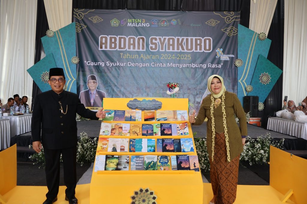 Merangkul Akhir, Mengukir Mula: Launching 1000 Karya Siswa dan Guru MTsN 3 Malang