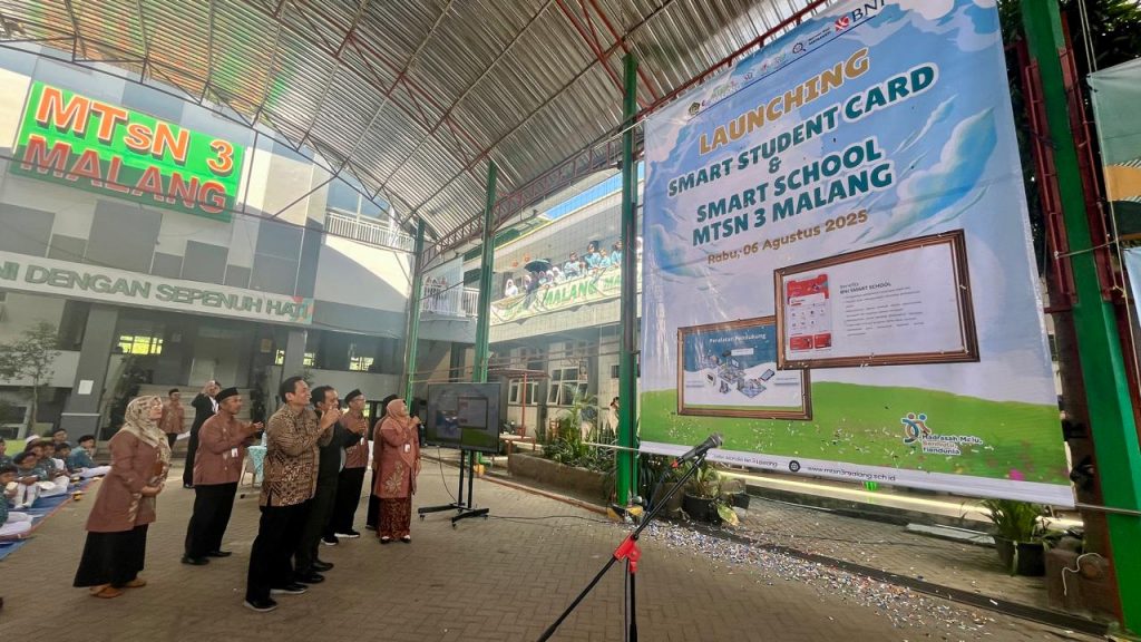 Launching Program Smart Student Card dan Smart School, Bersama OJK dan BNI