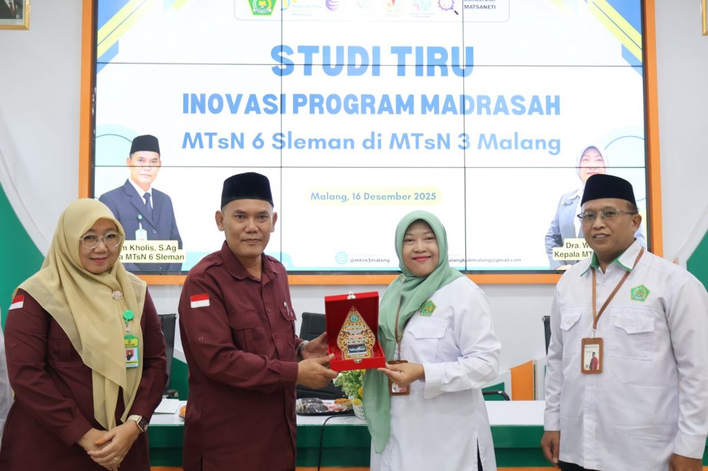 Berbagi Inovasi dan Strategi Branding, MTsN 3 Malang Terima Studi Tiru MTsN 6 Sleman