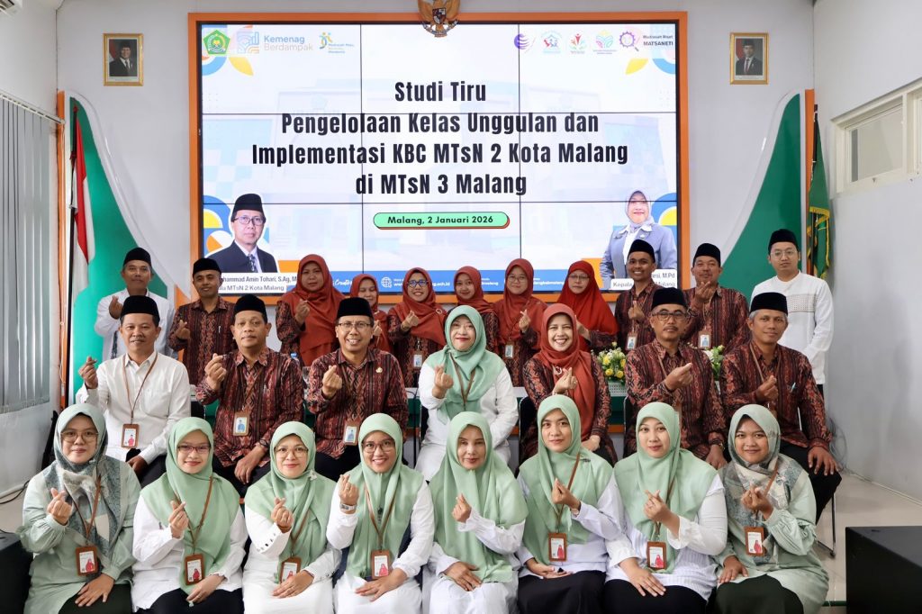 Dari Kelas Unggulan hingga SSK, MTsN 3 Malang Berbagi Praktik Baik dengan MTsN 2 Kota Malang