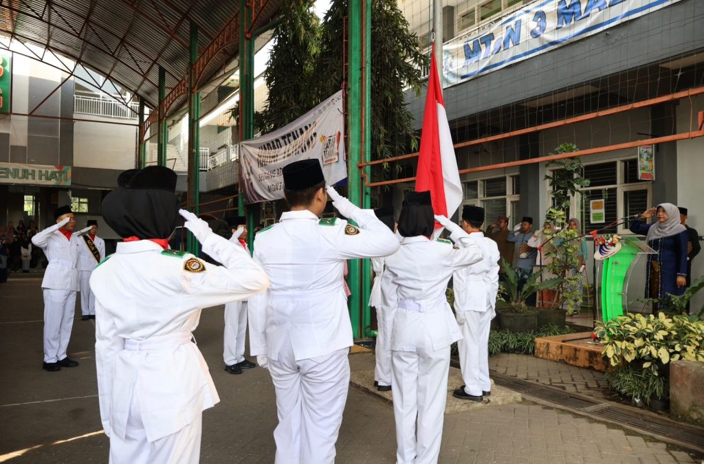Hardiknas 2026, MTsN 3 Malang Perkuat Pendidikan Bermutu dan Karakter Lingkungan melalui Indonesia ASRI