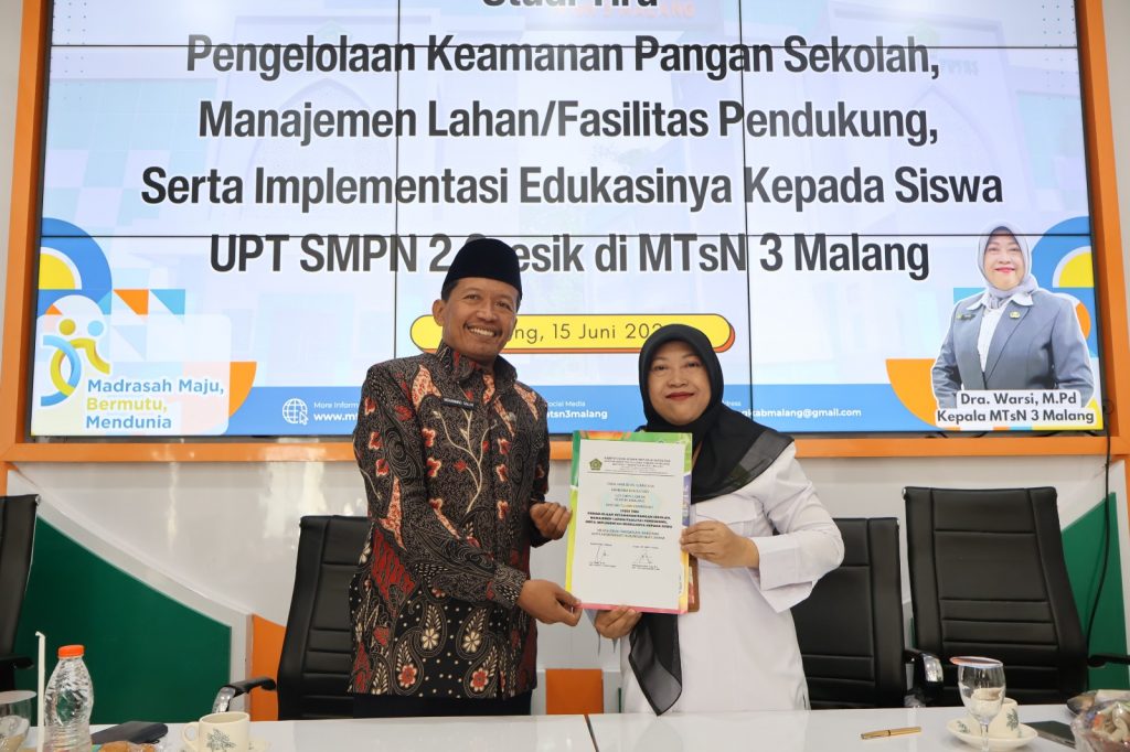 MTsN 3 Malang Jadi Rujukan, SMPN 2 Gresik Pelajari Inovasi Program SSK