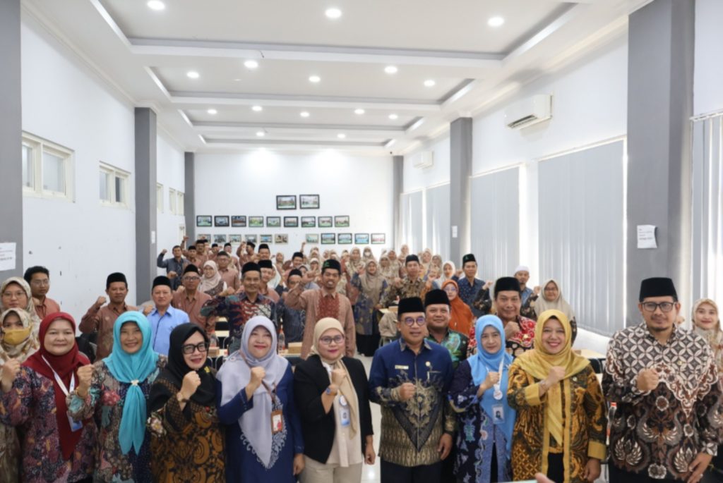 Gandeng Balai Bahasa Jatim, MTsN 3 Malang Sukses Selenggarakan Pendampingan Kemahiran Berbahasa Indonesia bagi Guru MTs dan MA Se Kab. Malang