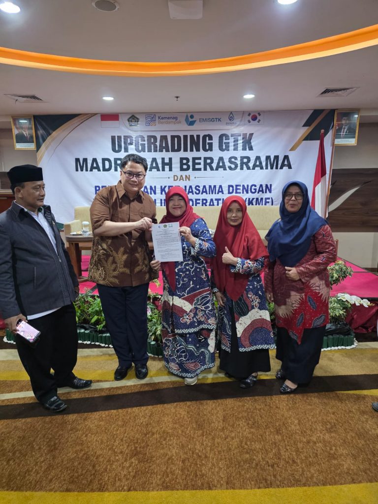 Tingkatkan Mutu Madrasah Berasrama Menuju Madrasah Mendunia, MTsN 3 Malang Ikuti Upgrading GTK dan Jalin Kemitraan Bersama Korea Muslim Federation