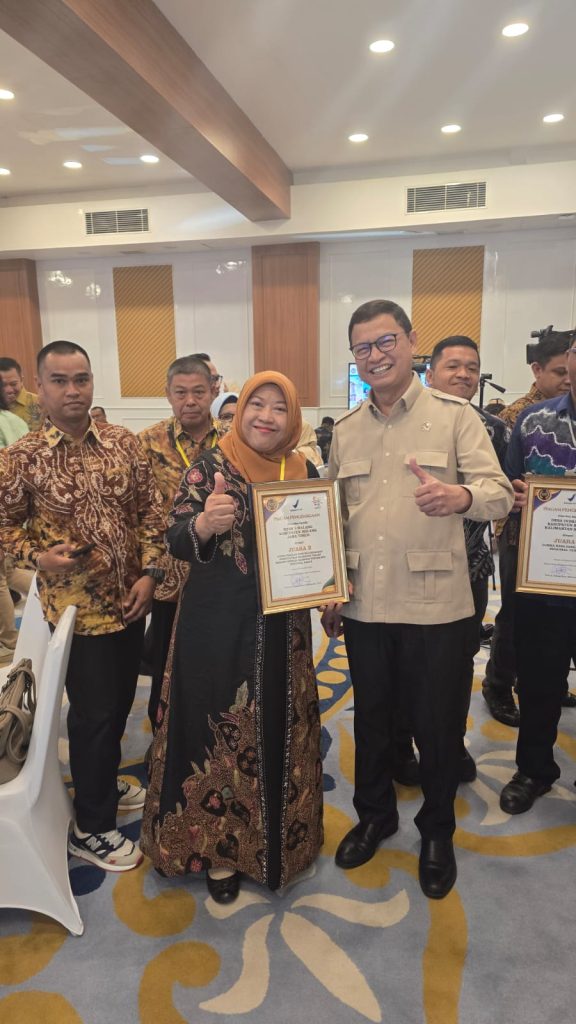 Komitmen Keamanan Pangan Berbuah Manis: MTsN 3 Malang Raih Juara 2 Nasional Lomba Pembudayaan Keamanan Pangan BPOM RI